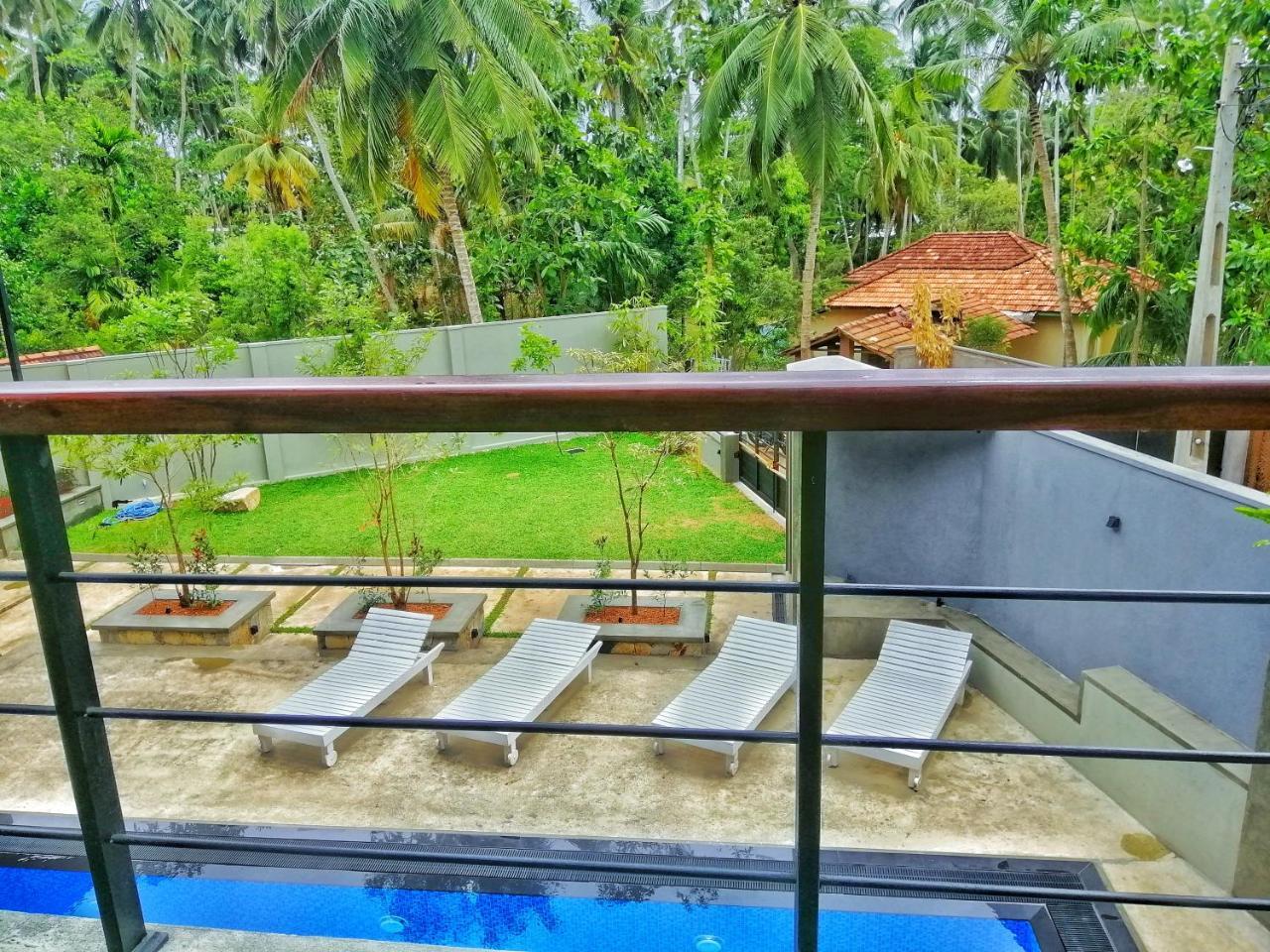 Hiriketiya Beach Hostels Dikwella Bagian luar foto