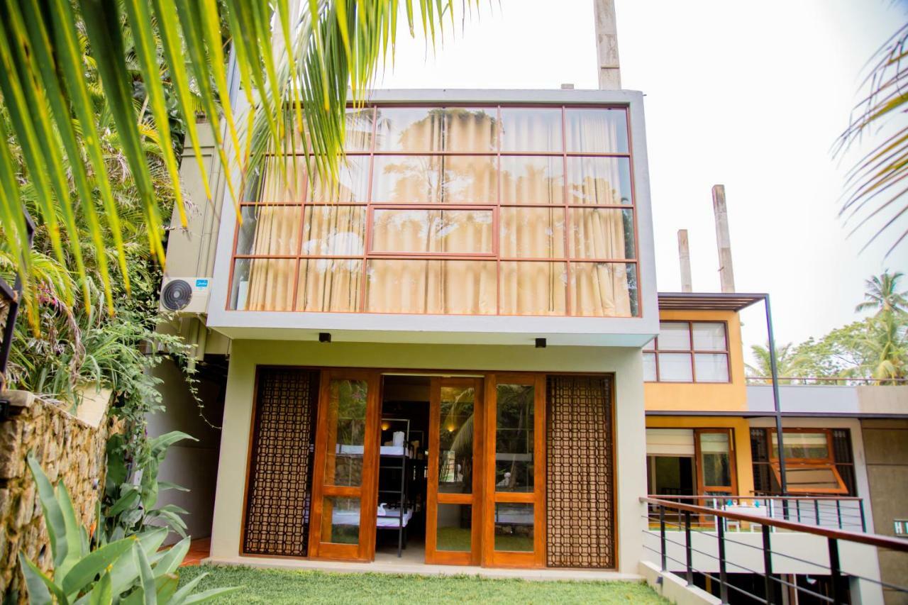 Hiriketiya Beach Hostels Dikwella Bagian luar foto
